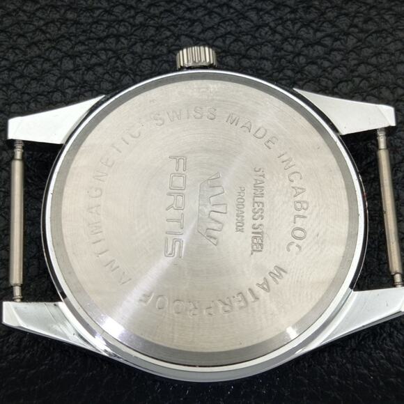 Vintage 1982 Fortis Manual Mens Silver Watch W/Nato Strap & Red accents - Picture 8 of 9